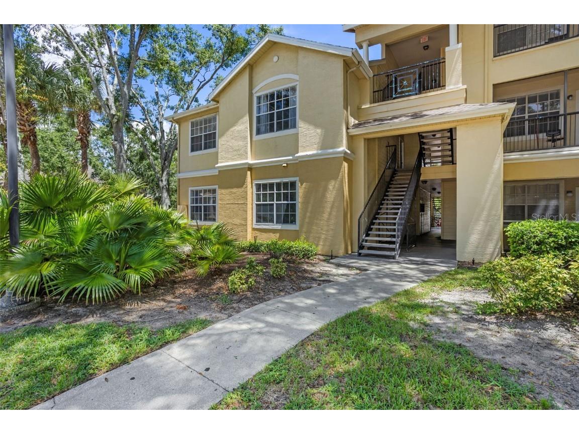 2528 Robert Trent Jones Drive #1617 Orlando FL 32835 O6330929 image1