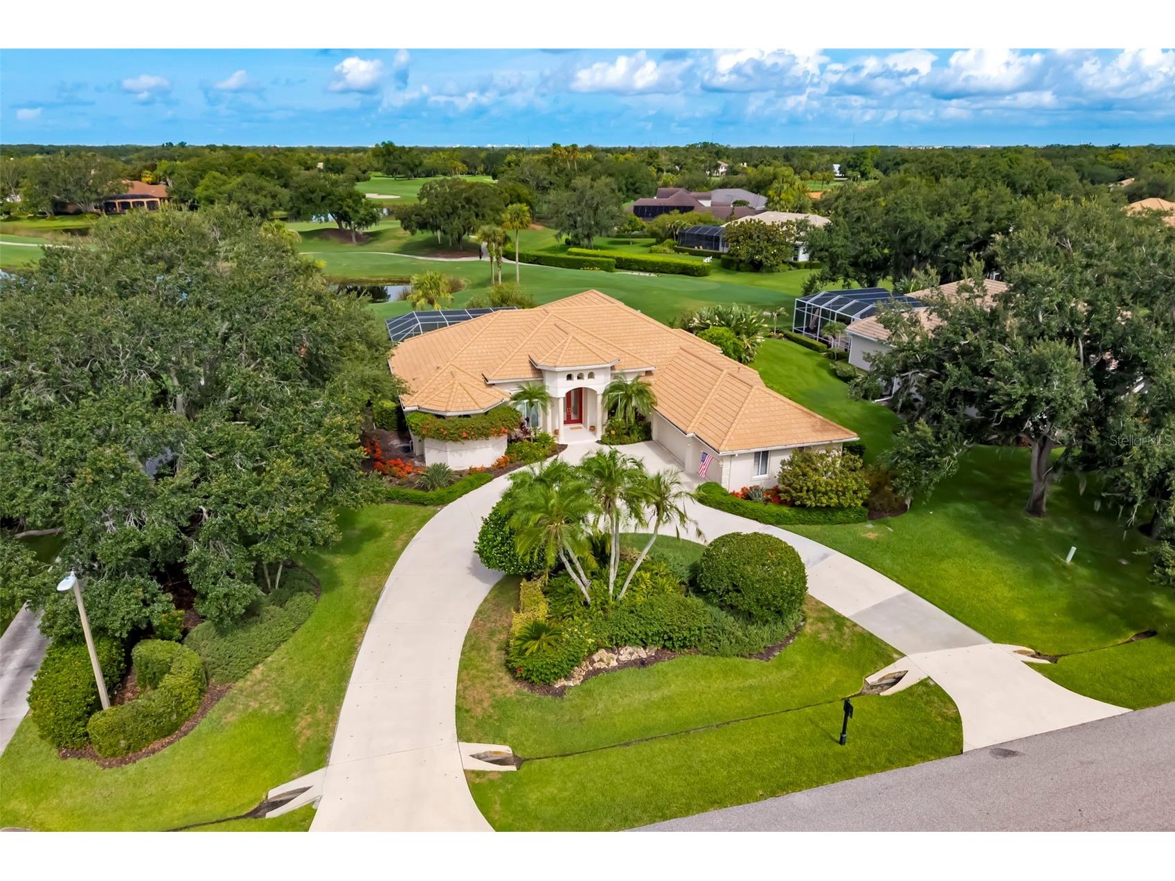 2528 Tom Morris Drive Sarasota FL 34240 A4699406 image1