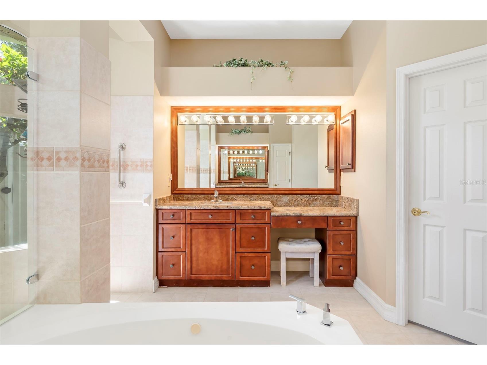 2528 Tom Morris Drive Sarasota FL 34240 A4699406 image10