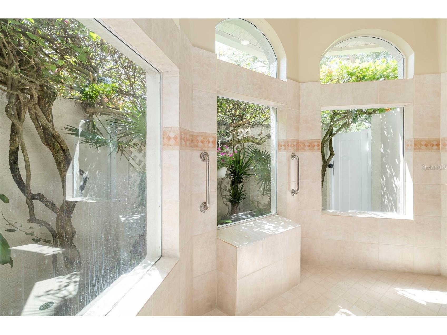 2528 Tom Morris Drive Sarasota FL 34240 A4699406 image11