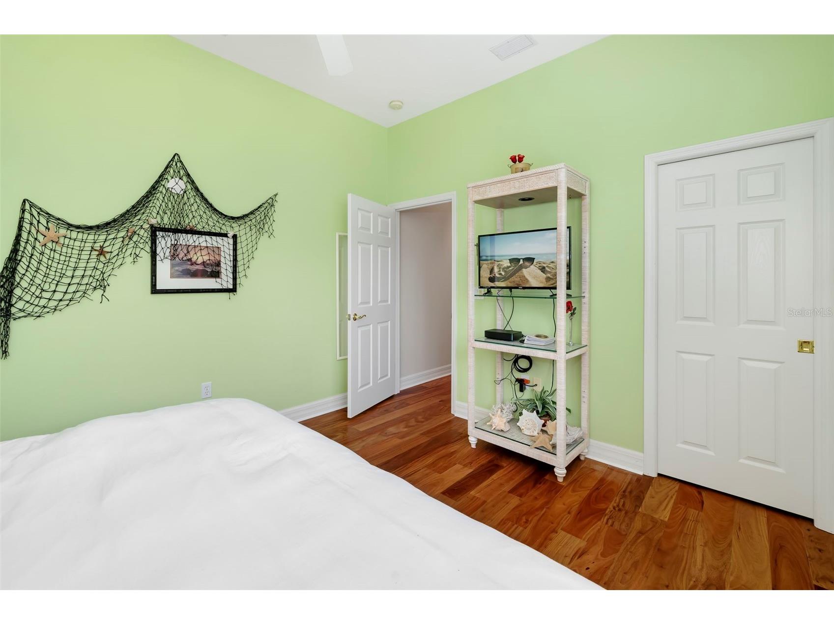 2528 Tom Morris Drive Sarasota FL 34240 A4699406 image15
