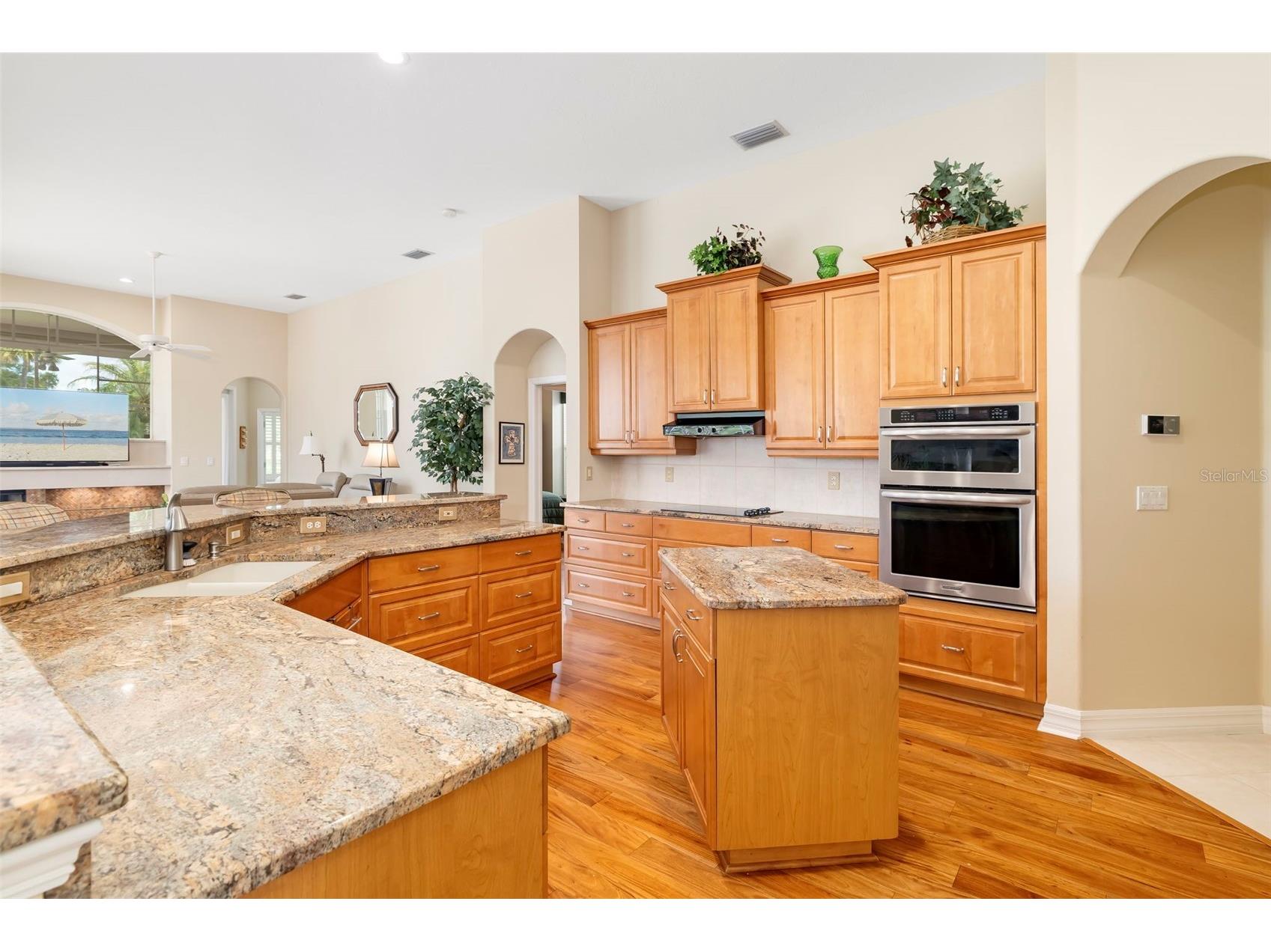 2528 Tom Morris Drive Sarasota FL 34240 A4699406 image22