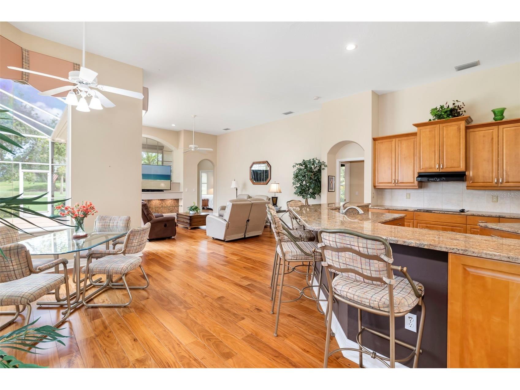 2528 Tom Morris Drive Sarasota FL 34240 A4699406 image25