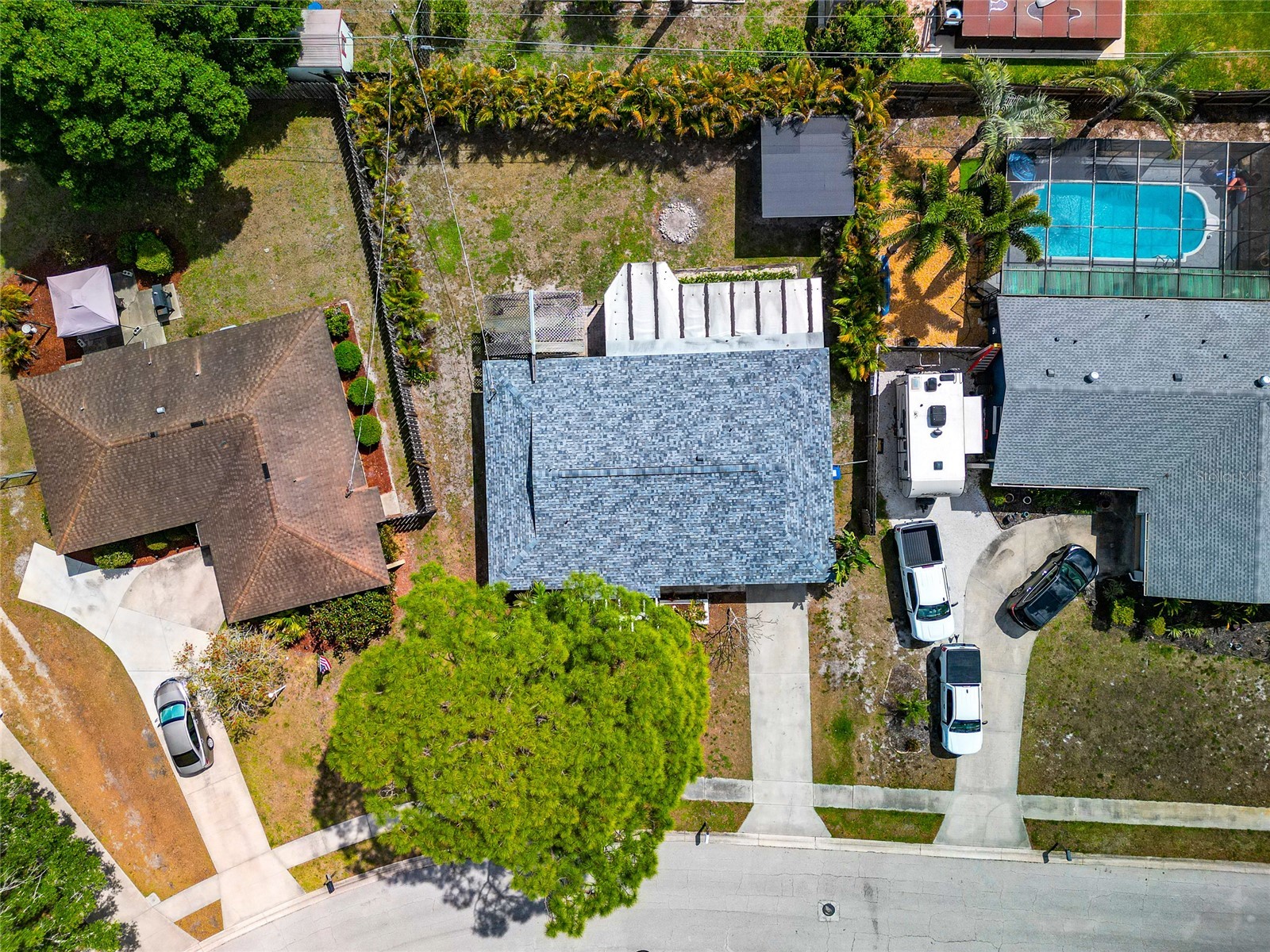 2529 Golden Poinciana Place Sarasota FL 34232 A4688911 image2