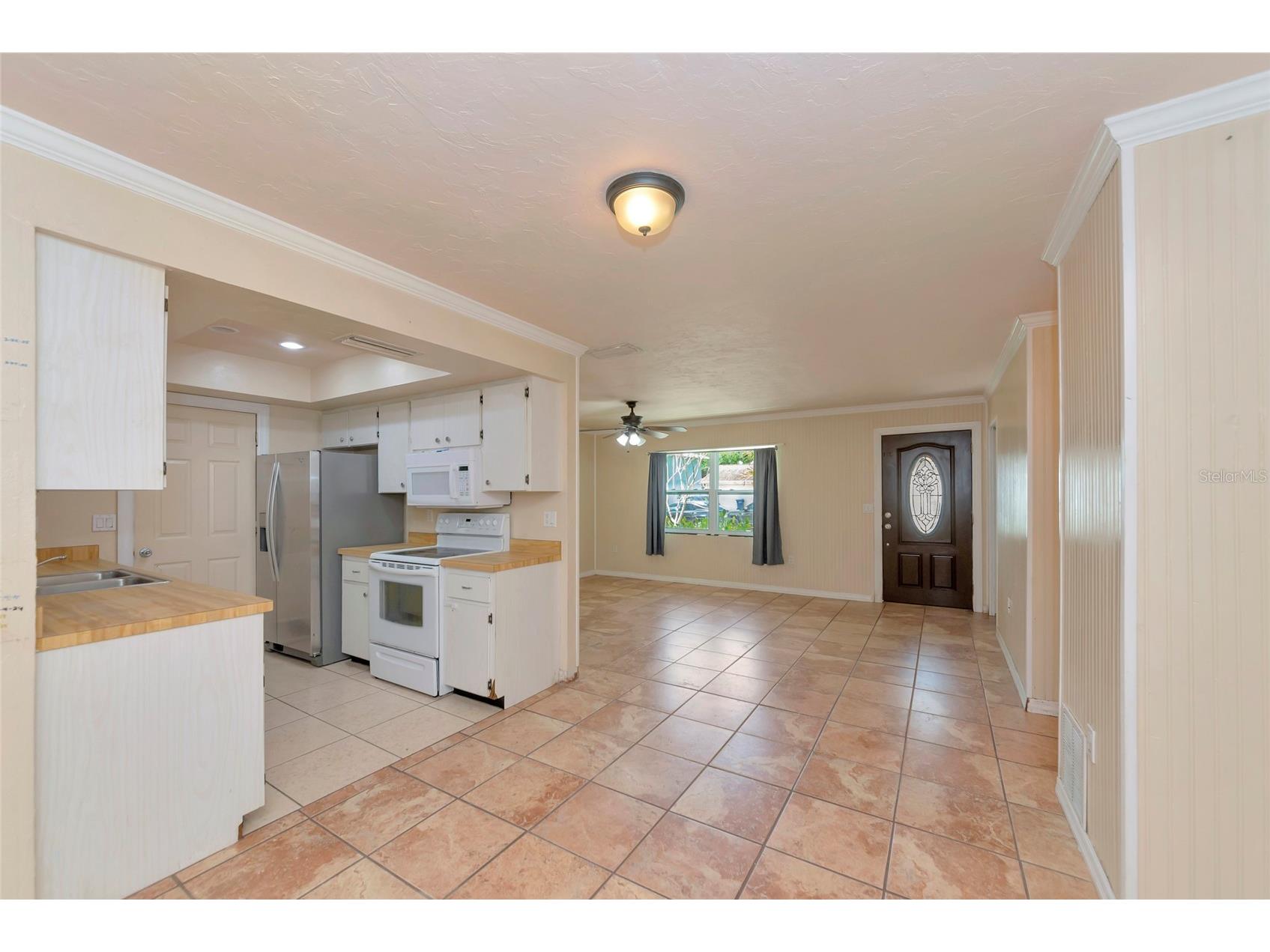 2529 Golden Poinciana Place Sarasota FL 34232 A4688911 image7
