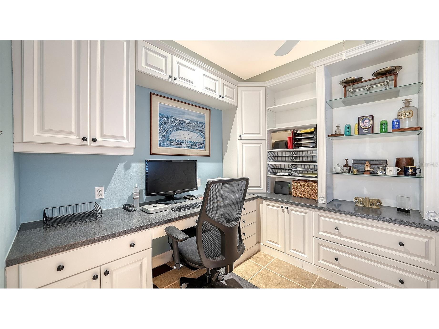 2529 Marblehead Drive Sarasota FL 34231 A4676671 image17