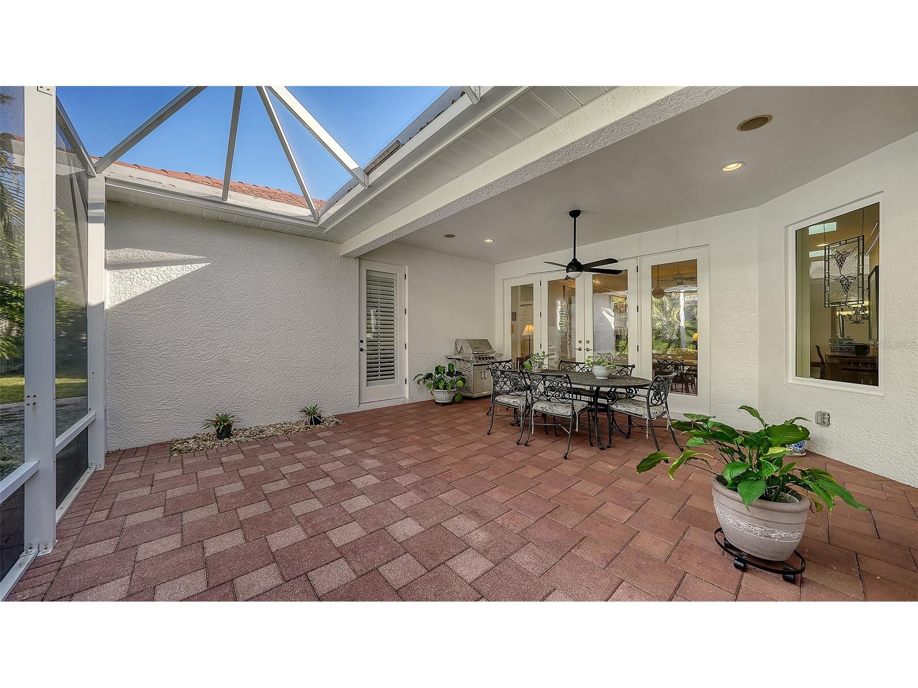 2529 Marblehead Drive Sarasota FL 34231 A4676671 image38