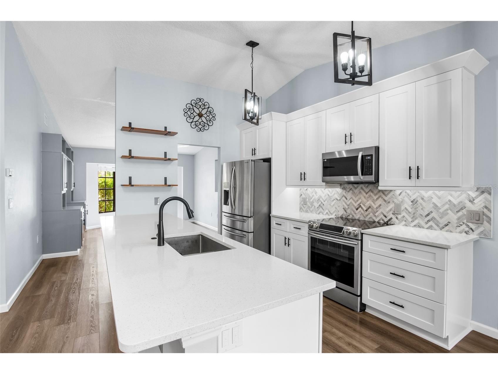 2529 Rustic Oak Ct Court Sarasota FL 34232 A4680552 image4