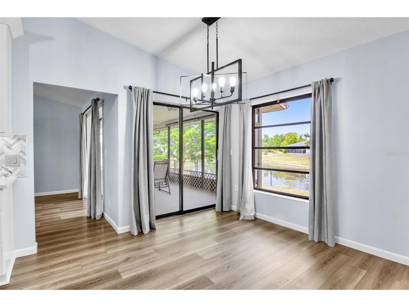 2529 Rustic Oak Ct Court Sarasota FL 34232 A4680552 image6