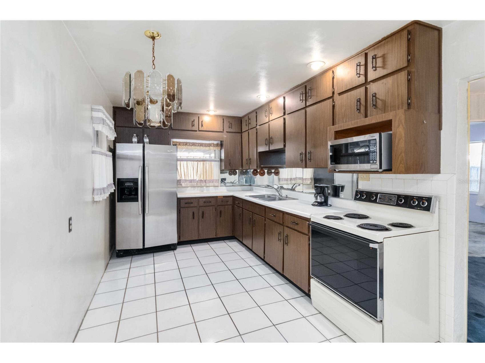 2529 W Crest Avenue Tampa FL 33614 A4677515 image16