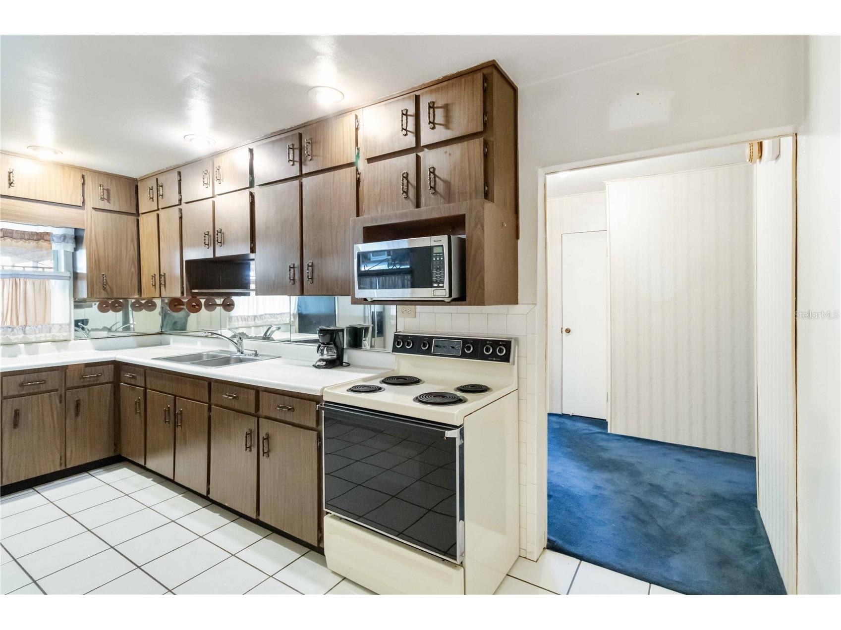 2529 W Crest Avenue Tampa FL 33614 A4677515 image18