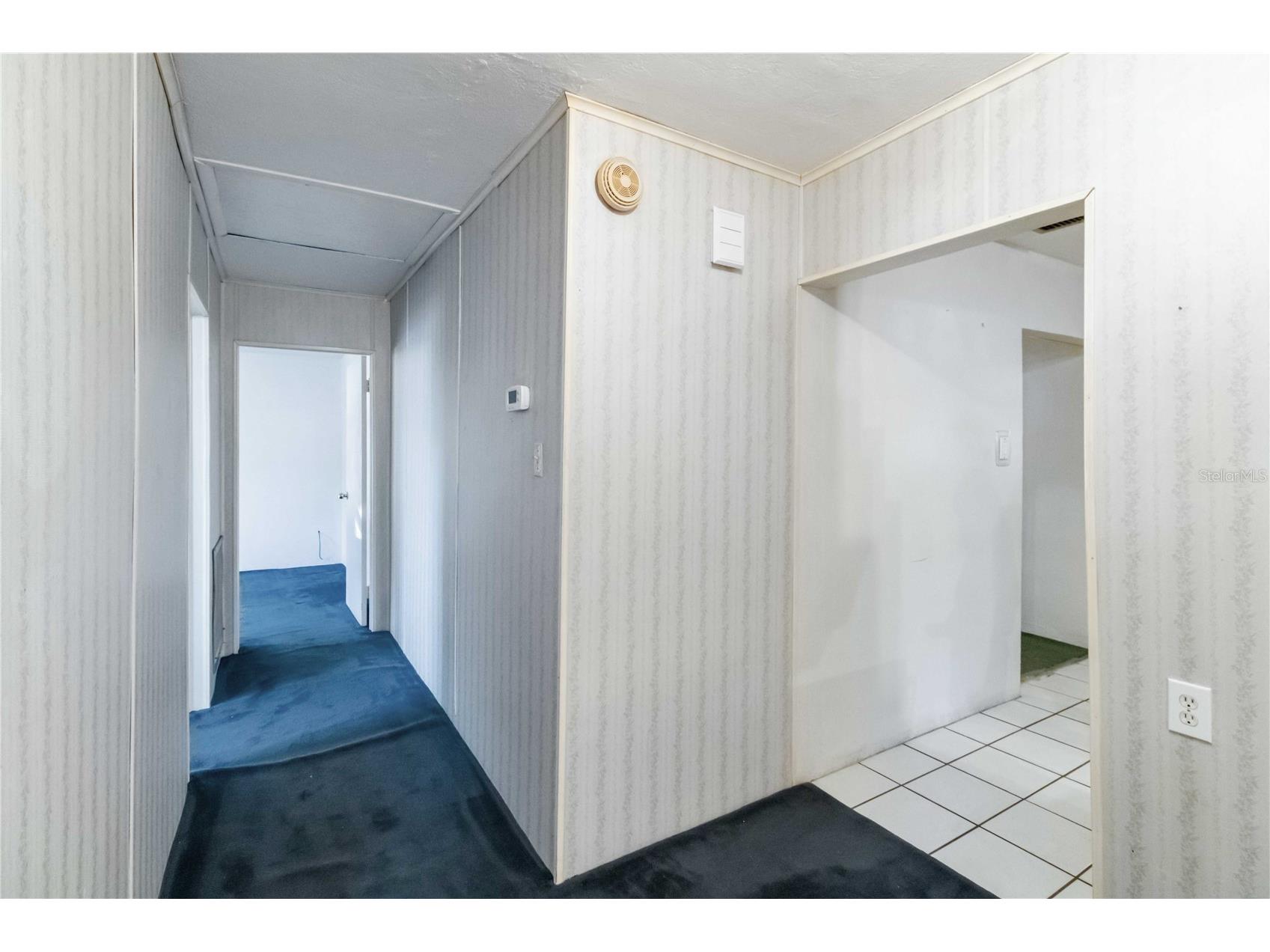 2529 W Crest Avenue Tampa FL 33614 A4677515 image24