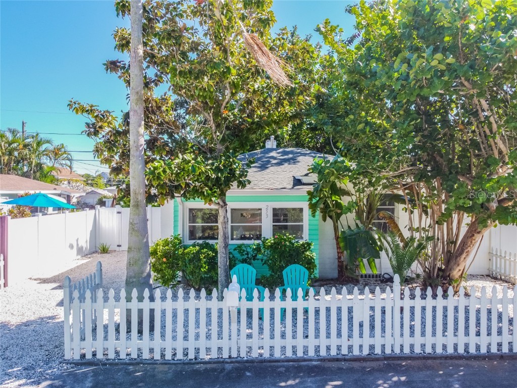 253 148th Avenue E Madeira Beach FL 33708 T3340372 image1