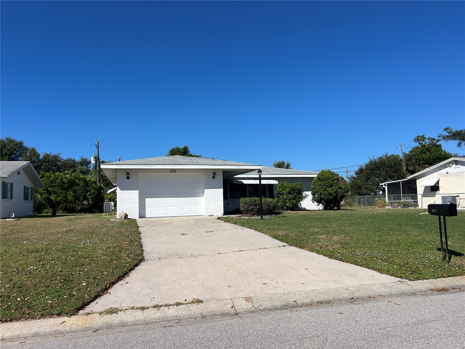 253 Alsace Avenue Venice FL 34293 N6143554 image1