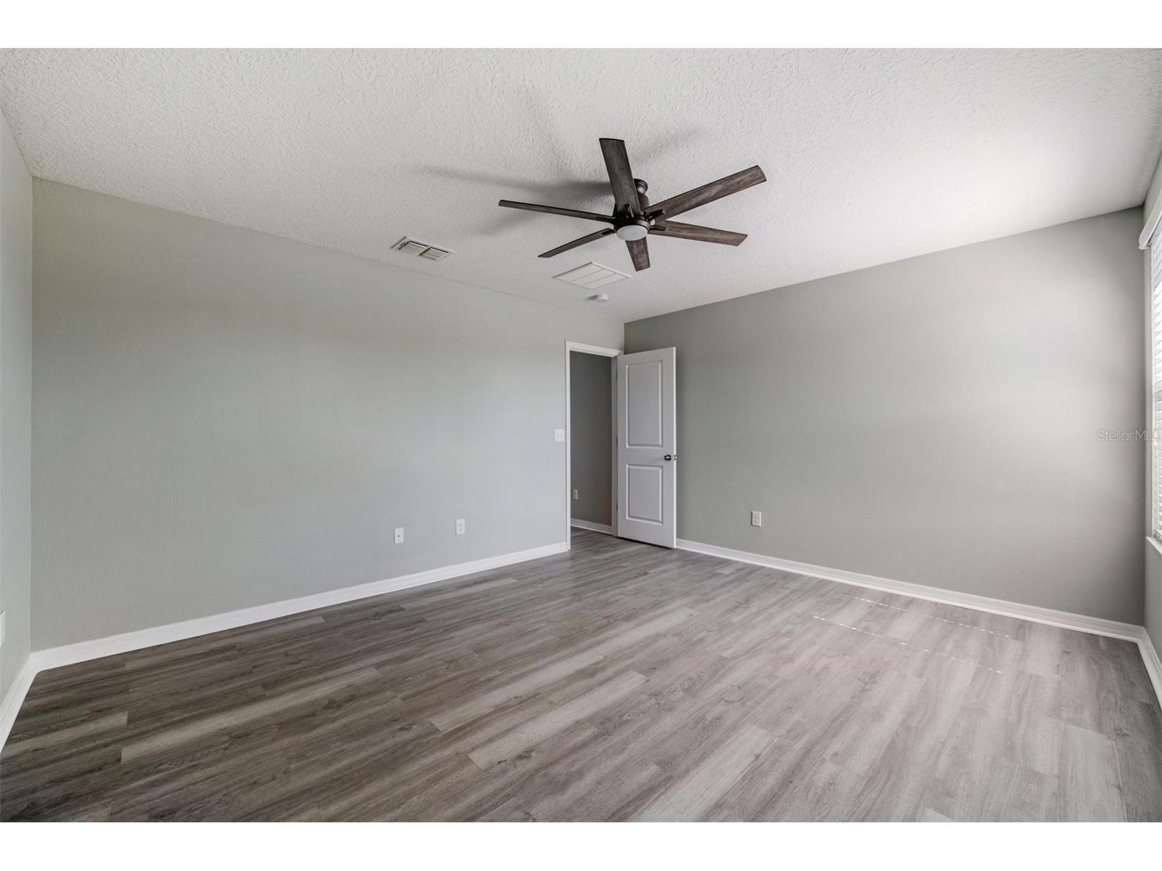 253 Cascade Bend Drive Ruskin FL 33570 TB8506718 image17