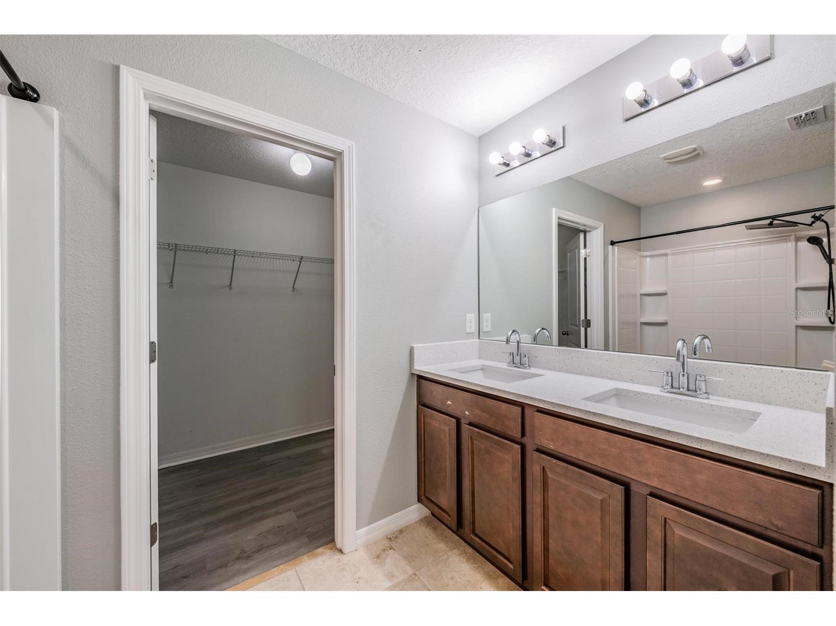 253 Cascade Bend Drive Ruskin FL 33570 TB8506718 image21