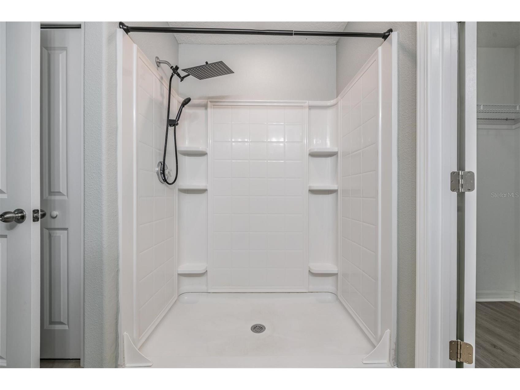 253 Cascade Bend Drive Ruskin FL 33570 TB8506718 image32