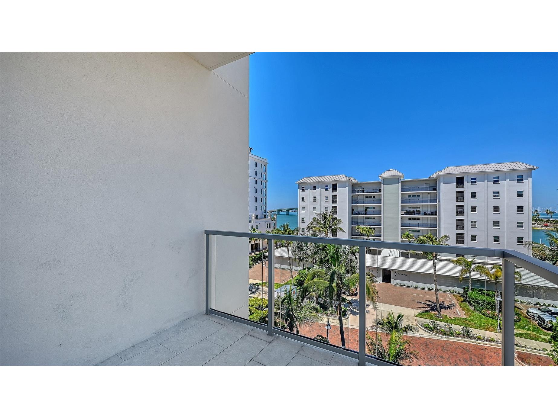 253 Golden Gate Point #401 Sarasota FL 34236 - SARASOTA BAY A4694319 image10
