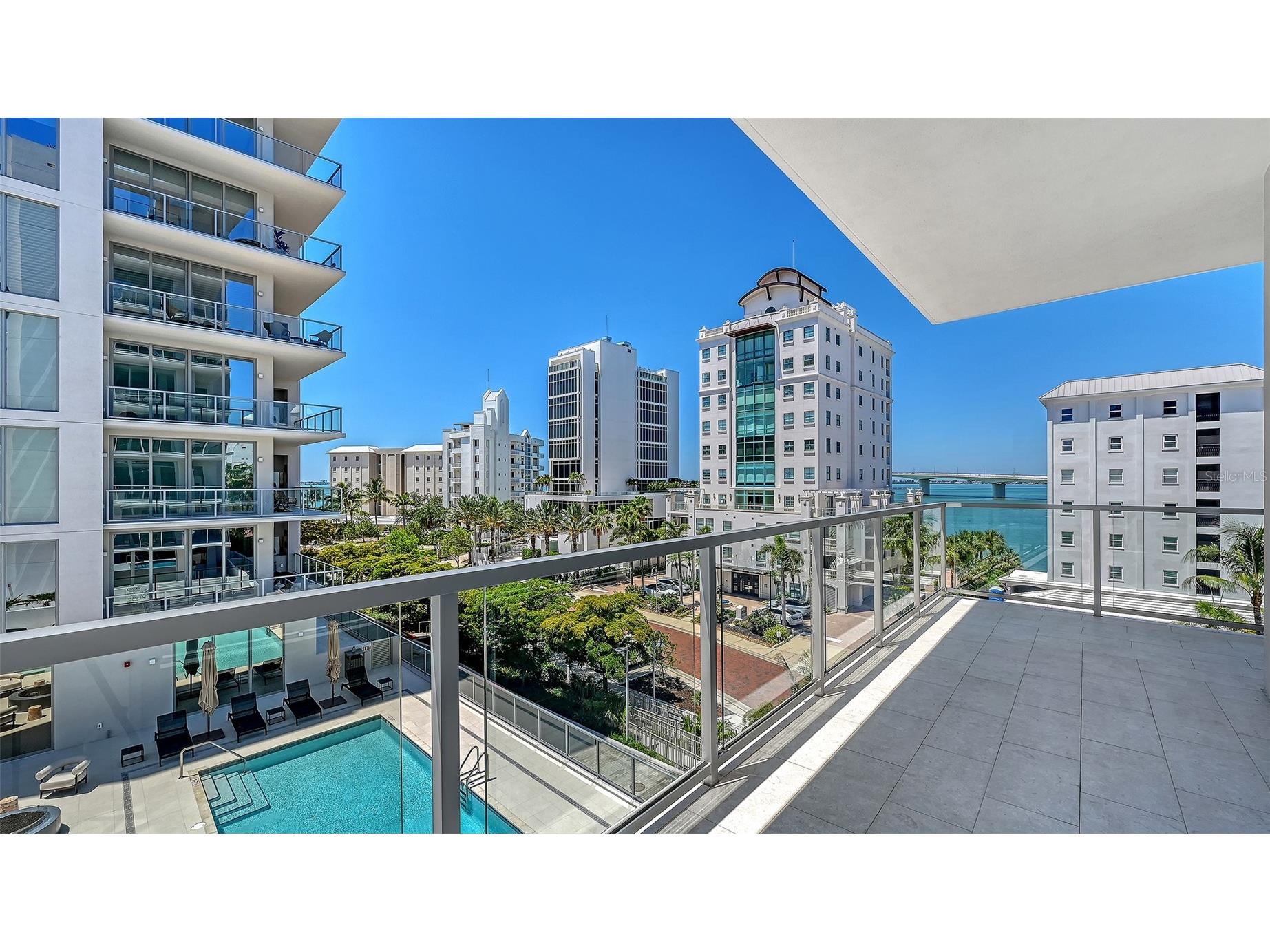 253 Golden Gate Point #401 Sarasota FL 34236 - SARASOTA BAY A4694319 image13