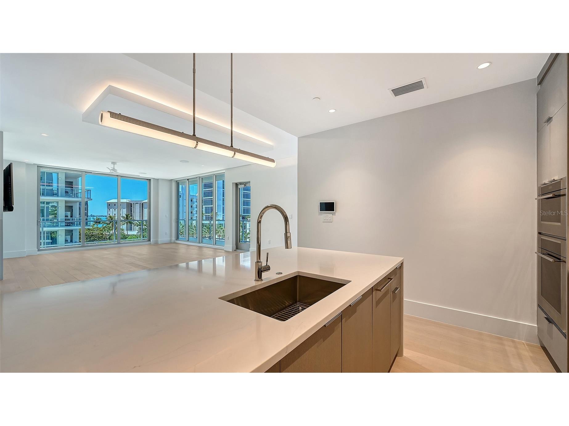 253 Golden Gate Point #401 Sarasota FL 34236 - SARASOTA BAY A4694319 image17