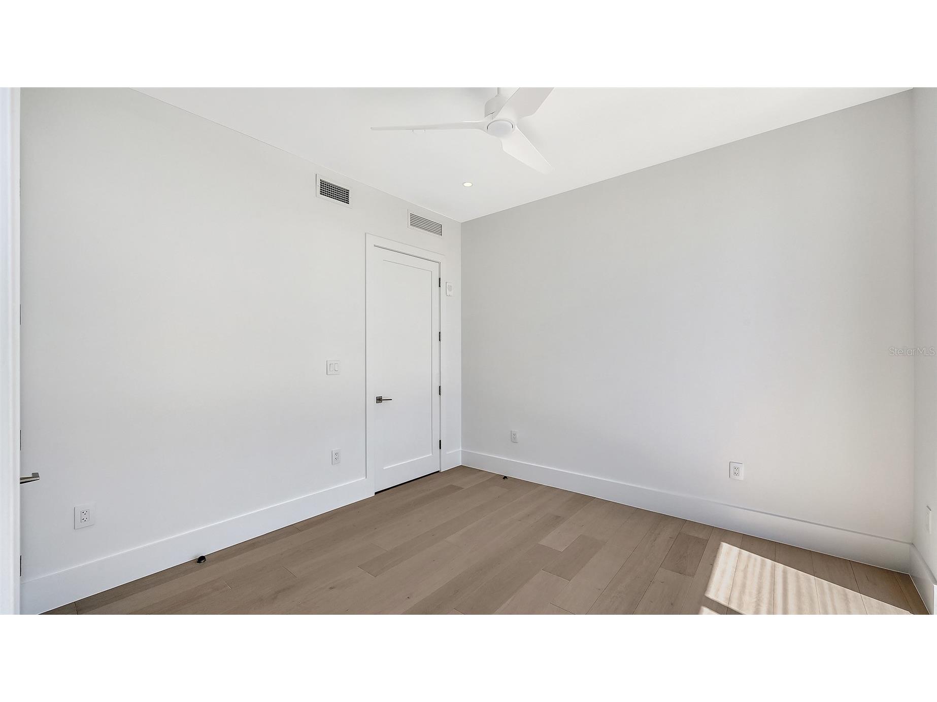 253 Golden Gate Point #401 Sarasota FL 34236 - SARASOTA BAY A4694319 image38