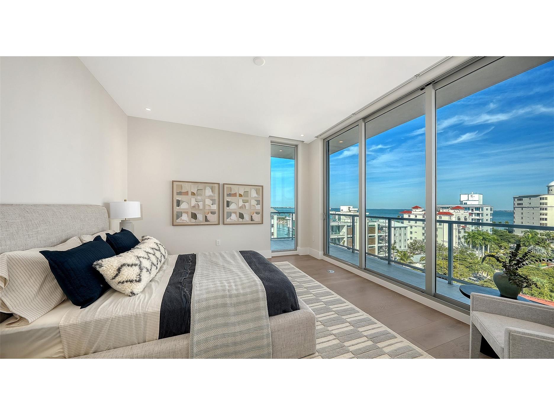253 Golden Gate Point #701 Sarasota FL 34236 A4679657 image19