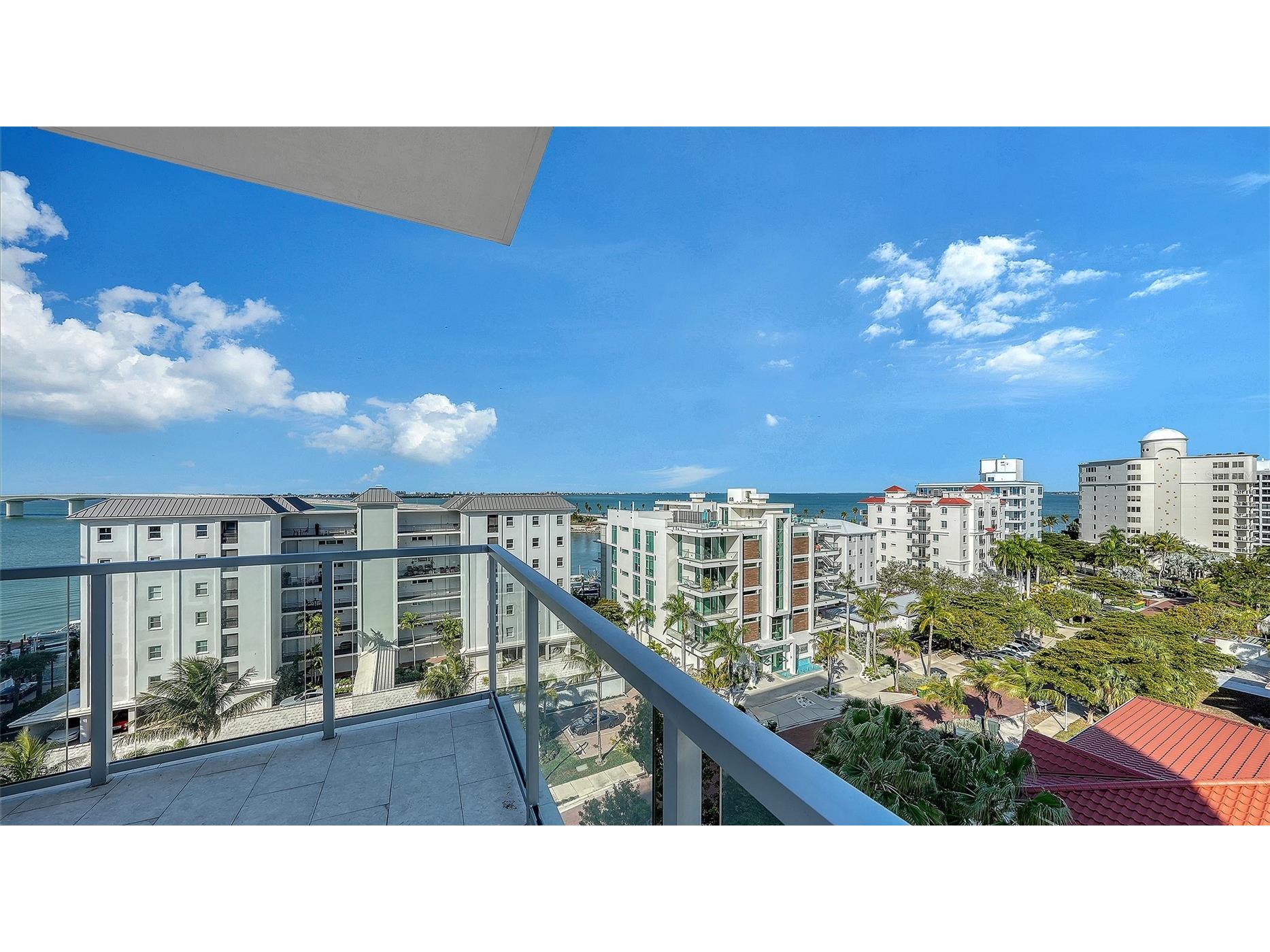 253 Golden Gate Point #701 Sarasota FL 34236 A4679657 image20