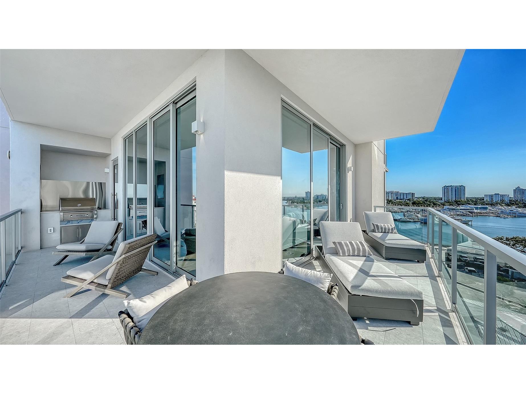 253 Golden Gate Point #701 Sarasota FL 34236 A4679657 image25