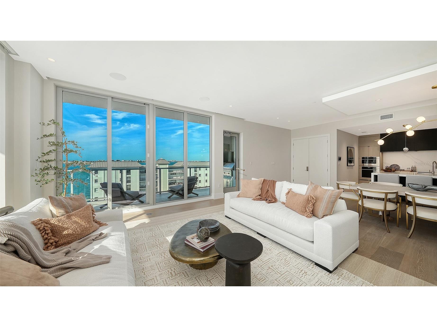 253 Golden Gate Point #701 Sarasota FL 34236 A4679657 image6