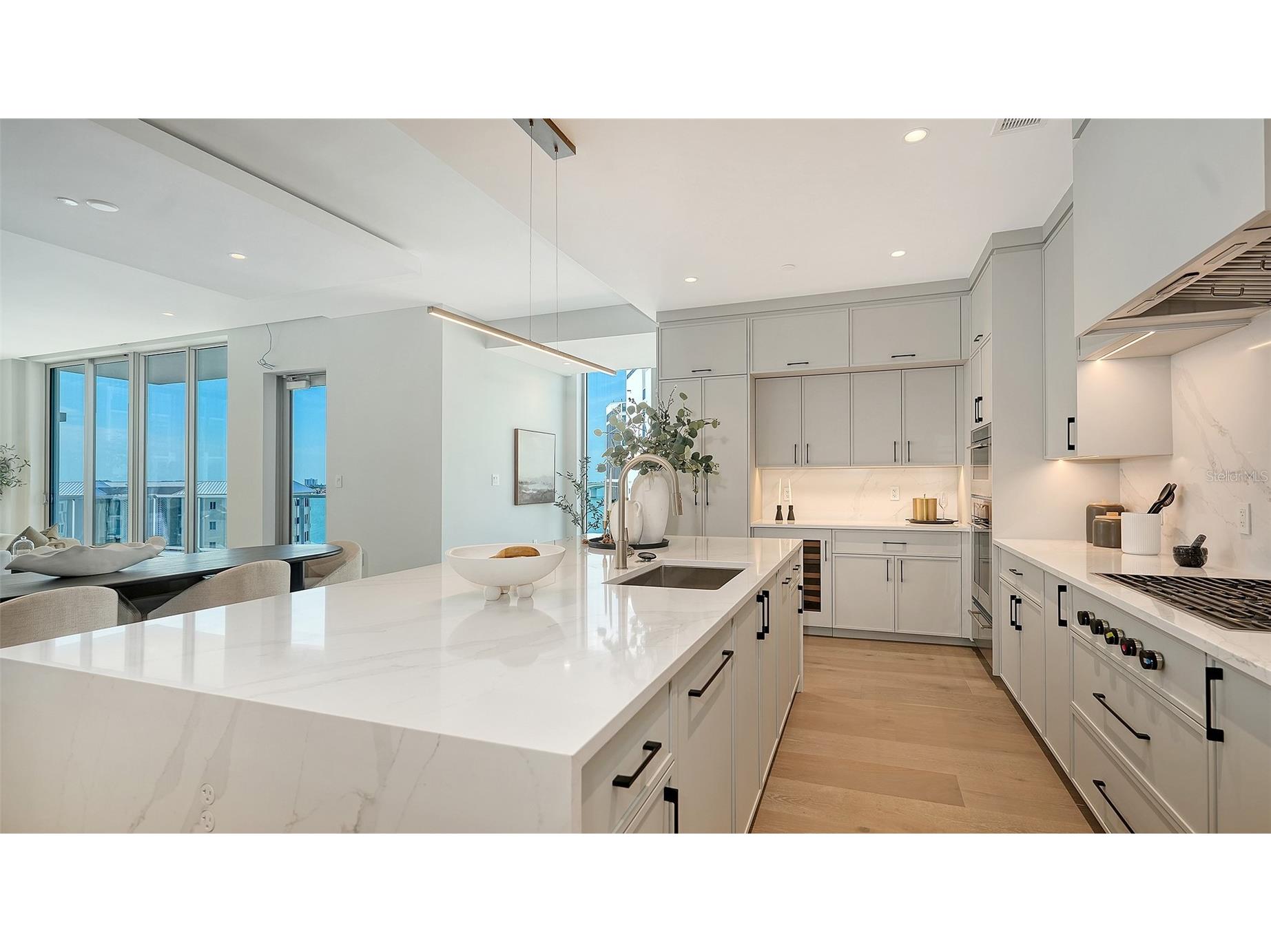 253 Golden Gate Point #703 Sarasota FL 34236 - SARASOTA BAY A4680332 image12