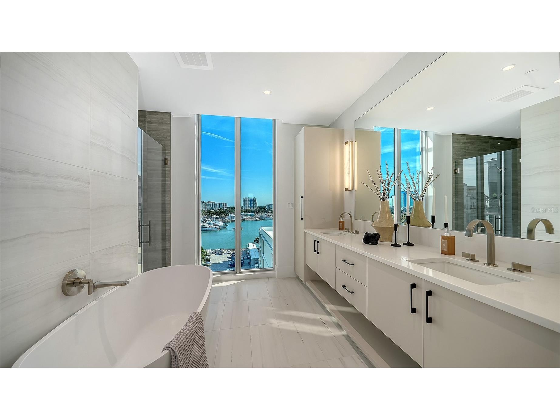 253 Golden Gate Point #703 Sarasota FL 34236 - SARASOTA BAY A4680332 image25