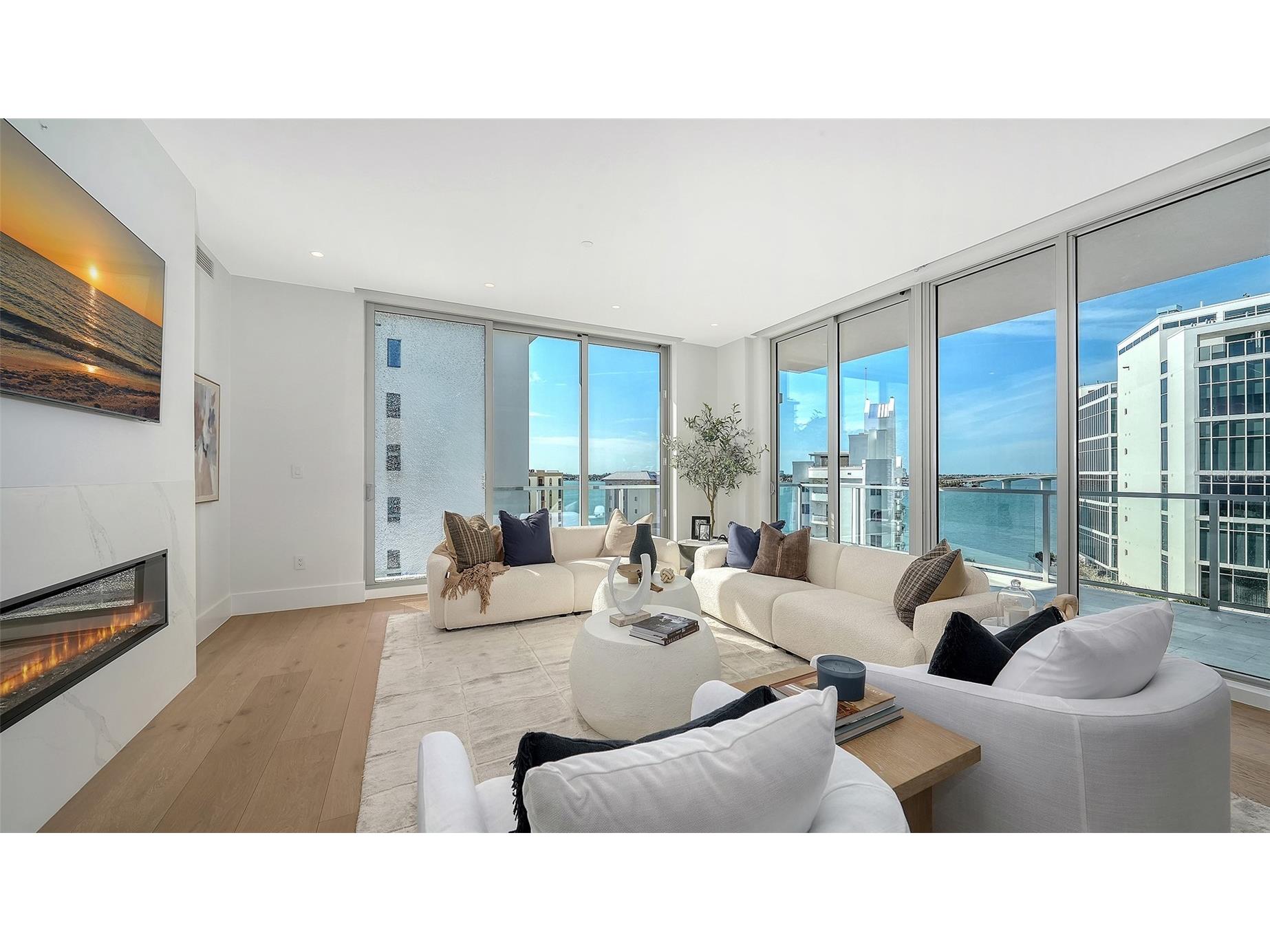 253 Golden Gate Point #703 Sarasota FL 34236 - SARASOTA BAY A4680332 image3