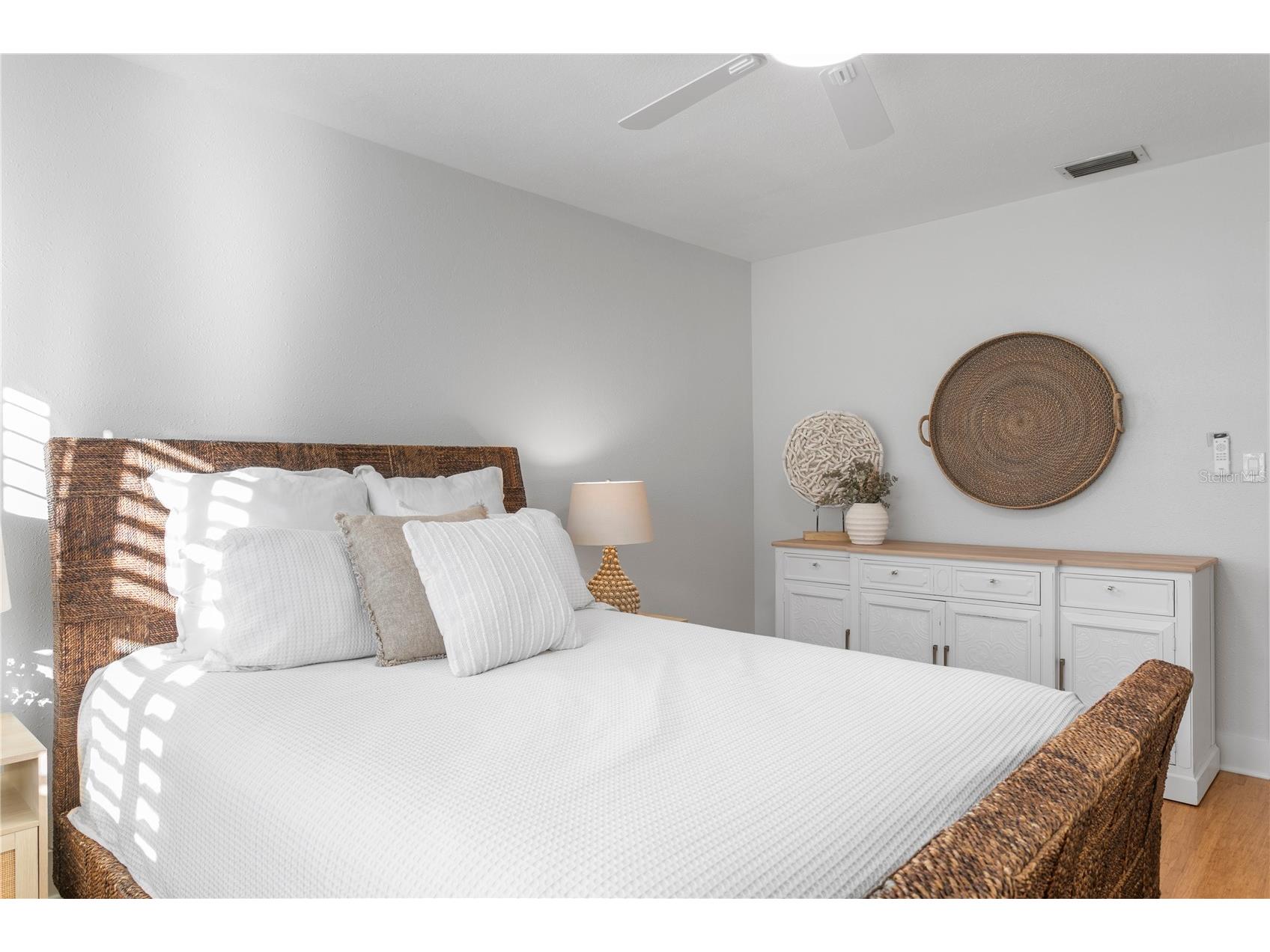 253 Hermosita Drive Saint Pete Beach FL 33706 - PASS A GRILLE BACK CHANNEL TB8462364 image26