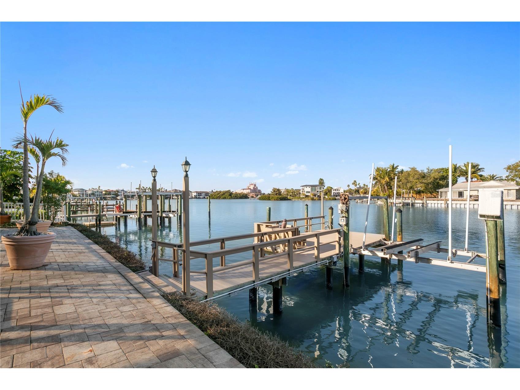 253 Hermosita Drive Saint Pete Beach FL 33706 - PASS A GRILLE BACK CHANNEL TB8462364 image4