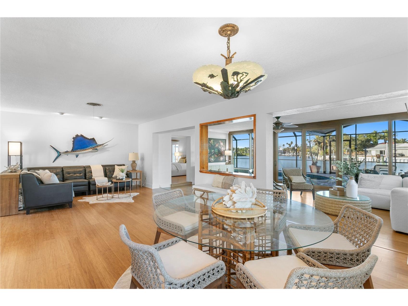 253 Hermosita Drive Saint Pete Beach FL 33706 - PASS A GRILLE BACK CHANNEL TB8462364 image7