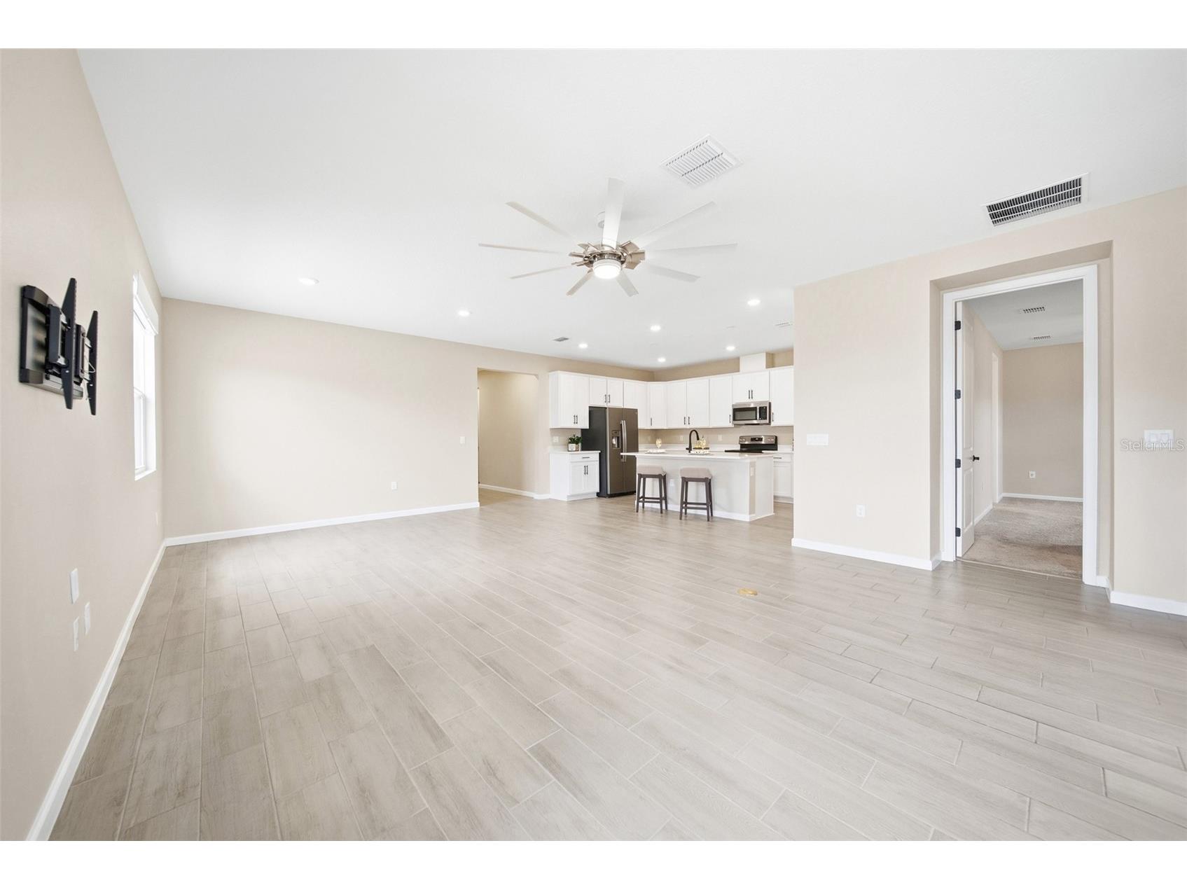 253 Hilltop Bloom Loop Haines City FL 33844 O6397797 image4