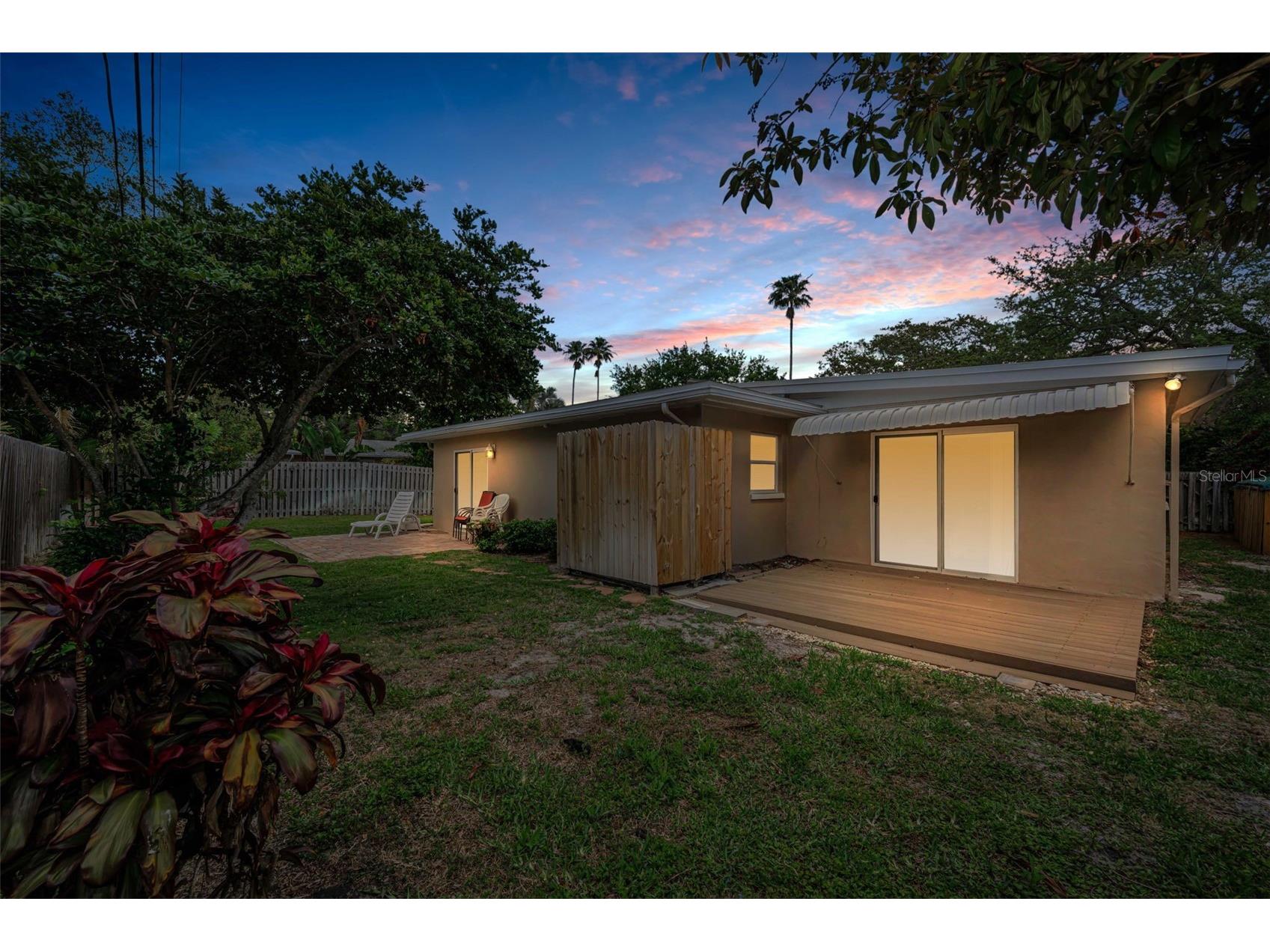 253 Park Circle S Dunedin FL 34698 TB8496788 image2