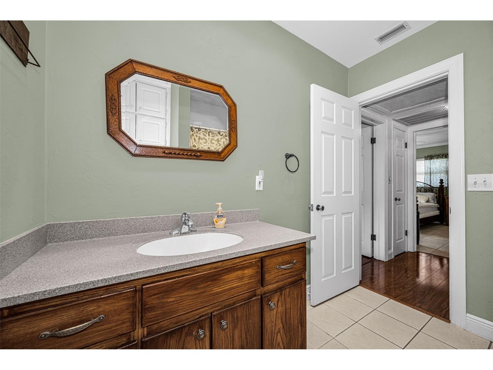 253 Park Circle S Dunedin FL 34698 TB8496788 image26