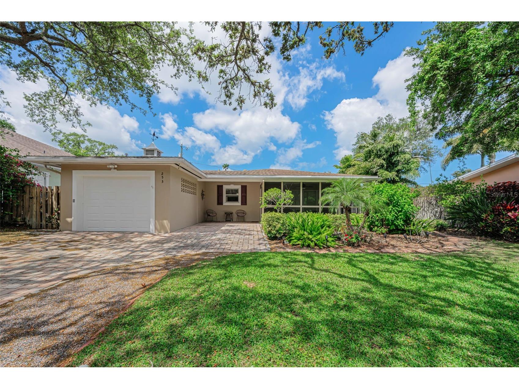 253 Park Circle S Dunedin FL 34698 TB8496788 image3
