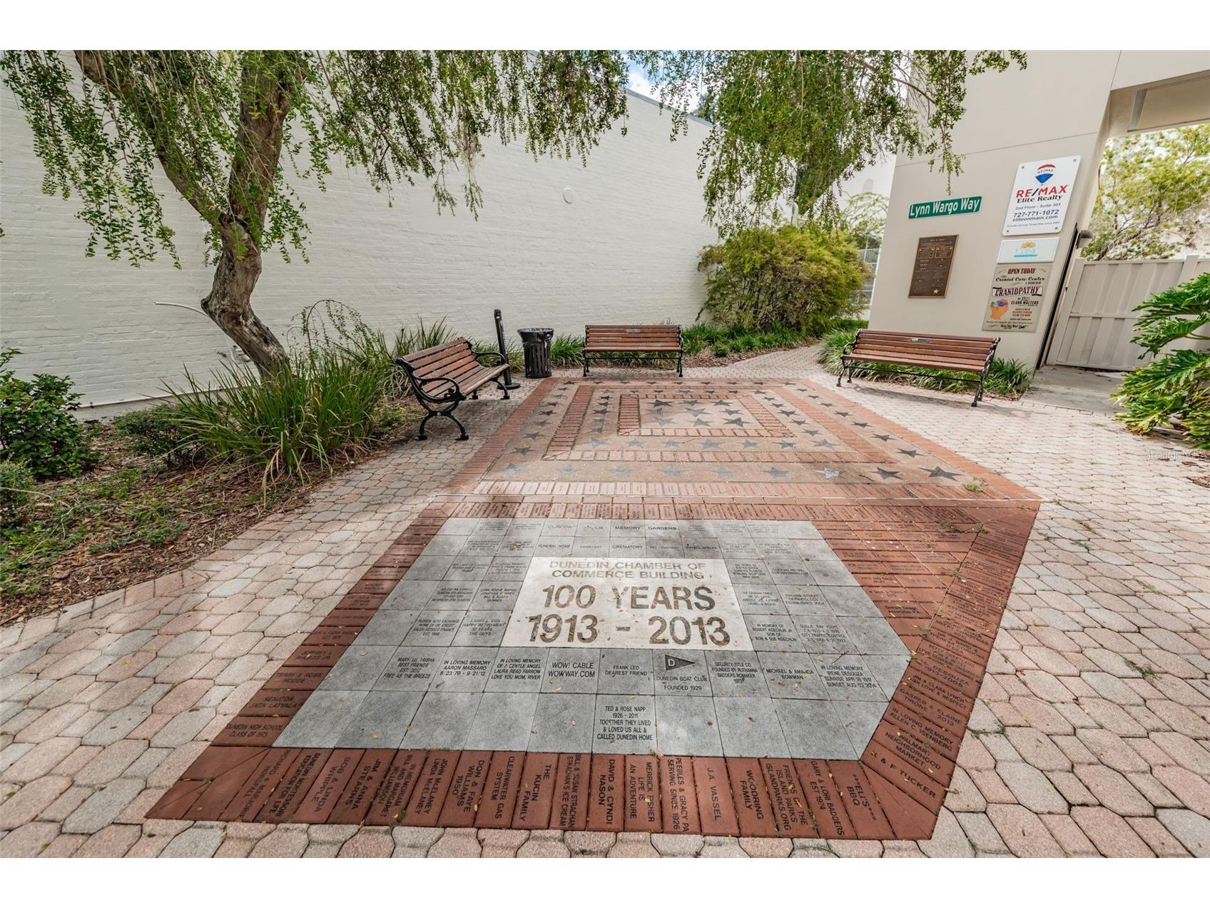 253 Park Circle S Dunedin FL 34698 TB8496788 image43