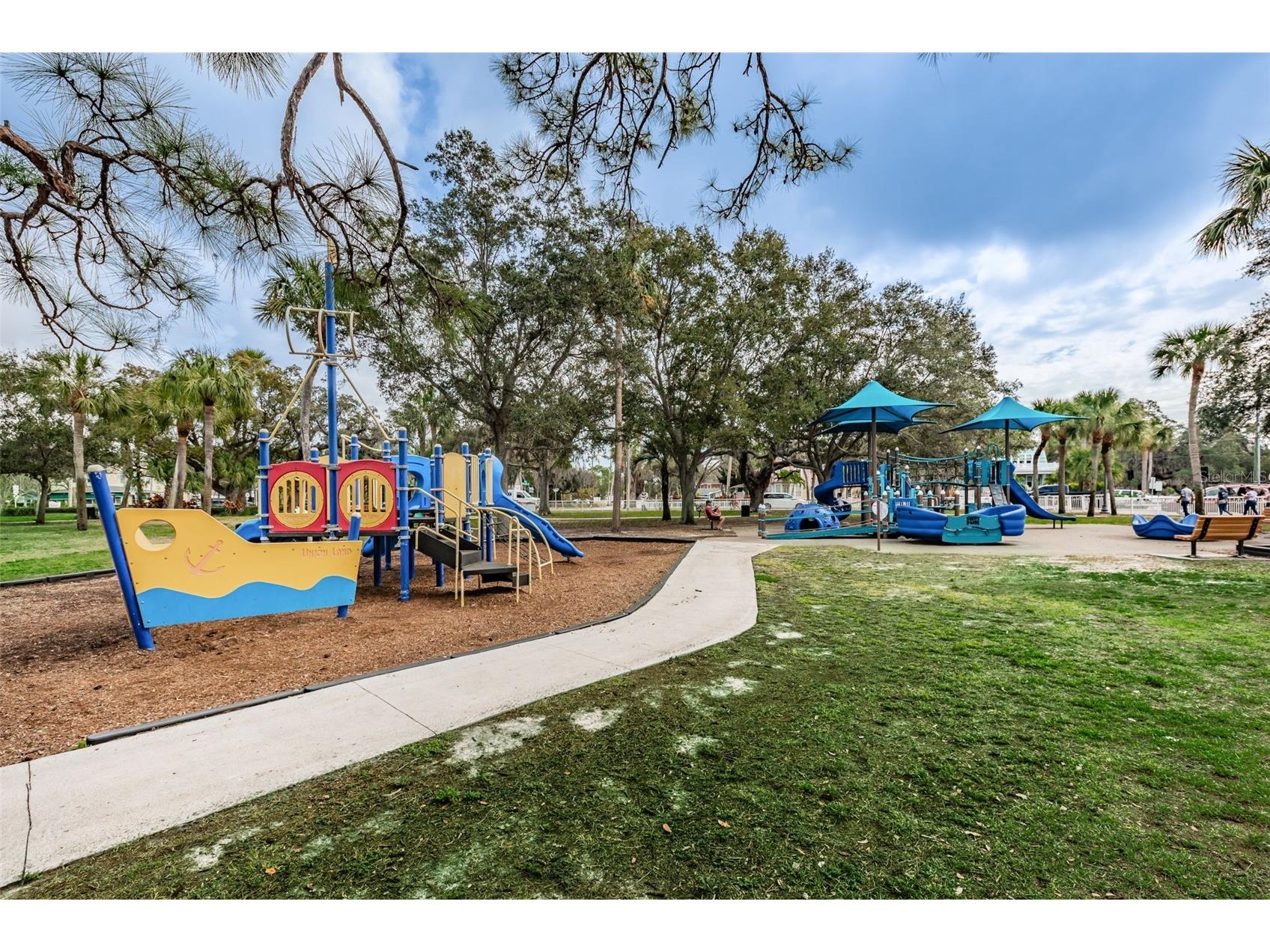 253 Park Circle S Dunedin FL 34698 TB8496788 image59