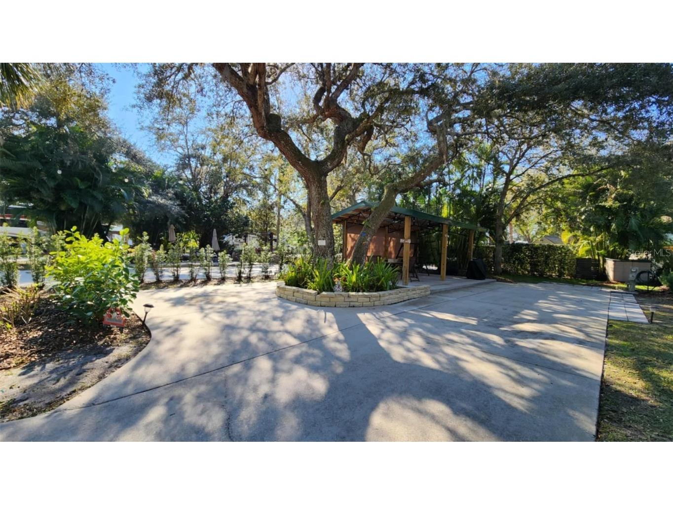 253 Saddle Lane River Ranch FL 33867 TB8347383 image1