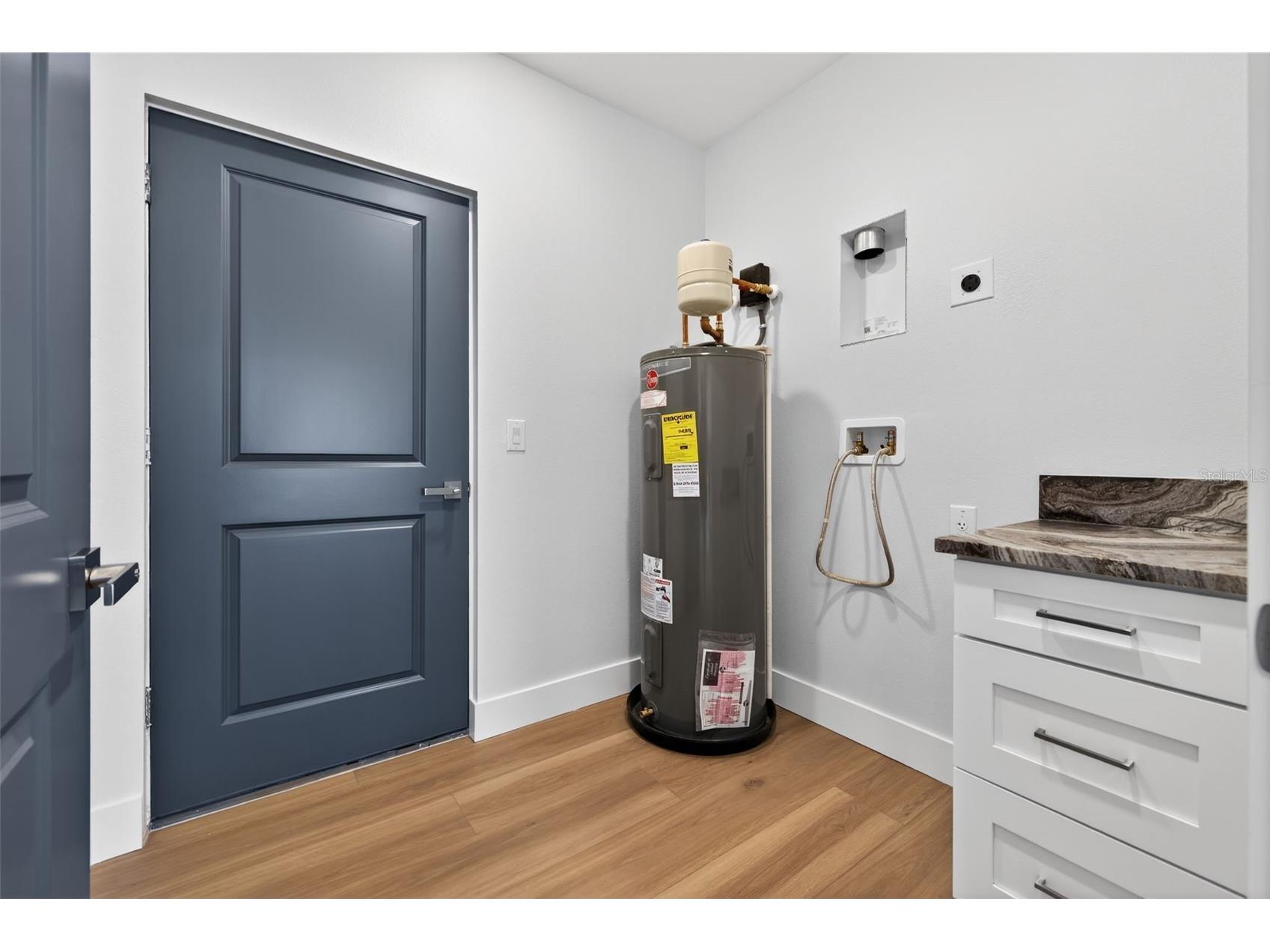 2530 34th Avenue N Saint Petersburg FL 33713 TB8456899 image25