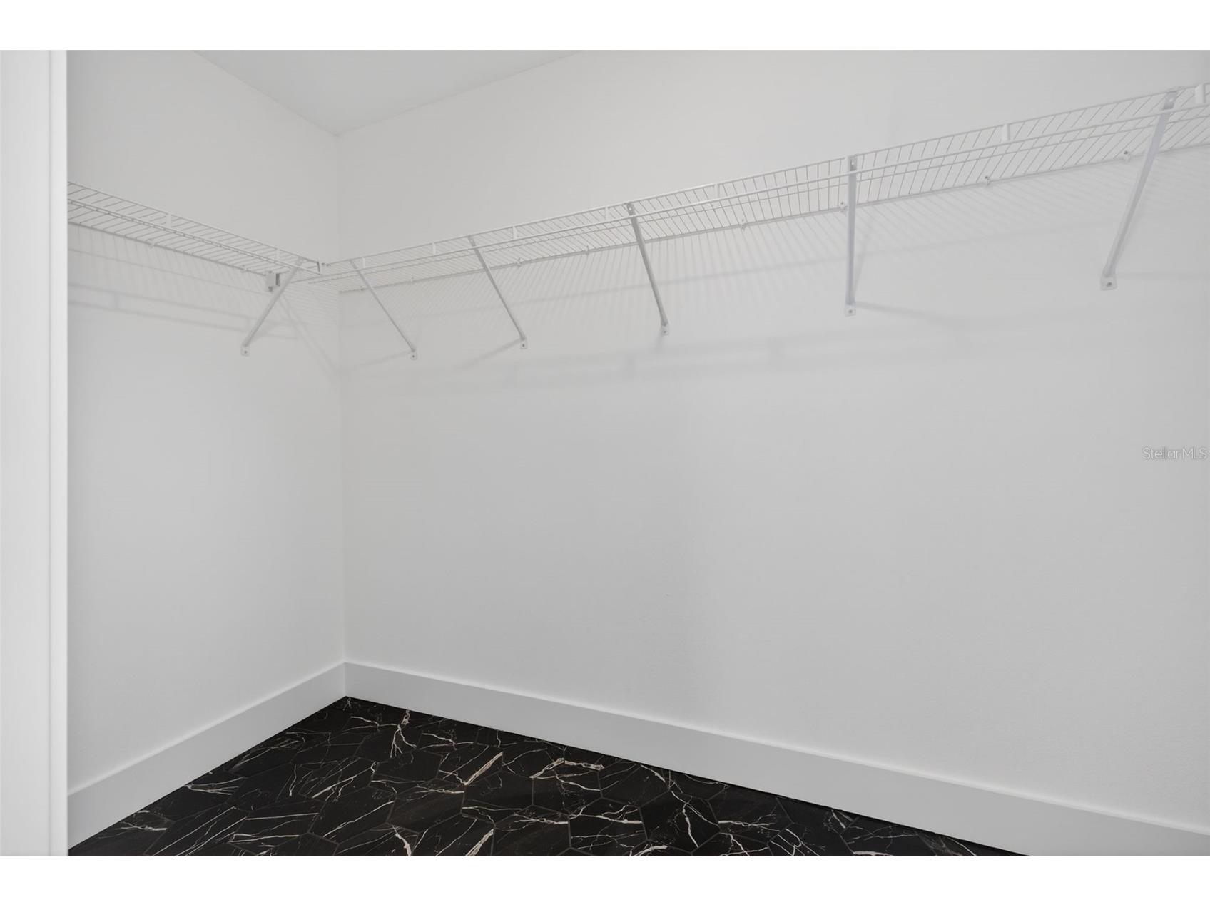 2530 34th Avenue N Saint Petersburg FL 33713 TB8456899 image32