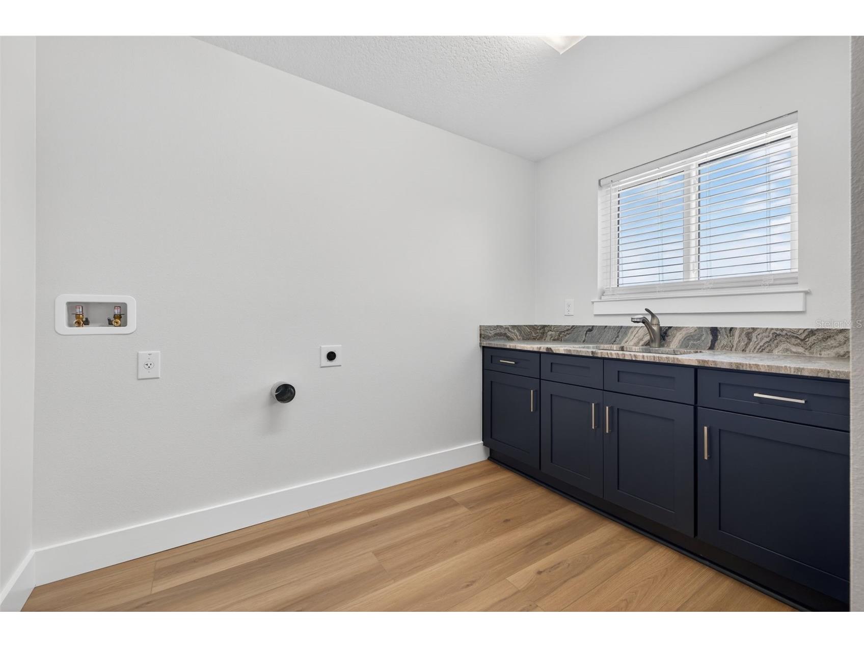2530 34th Avenue N Saint Petersburg FL 33713 TB8456899 image38