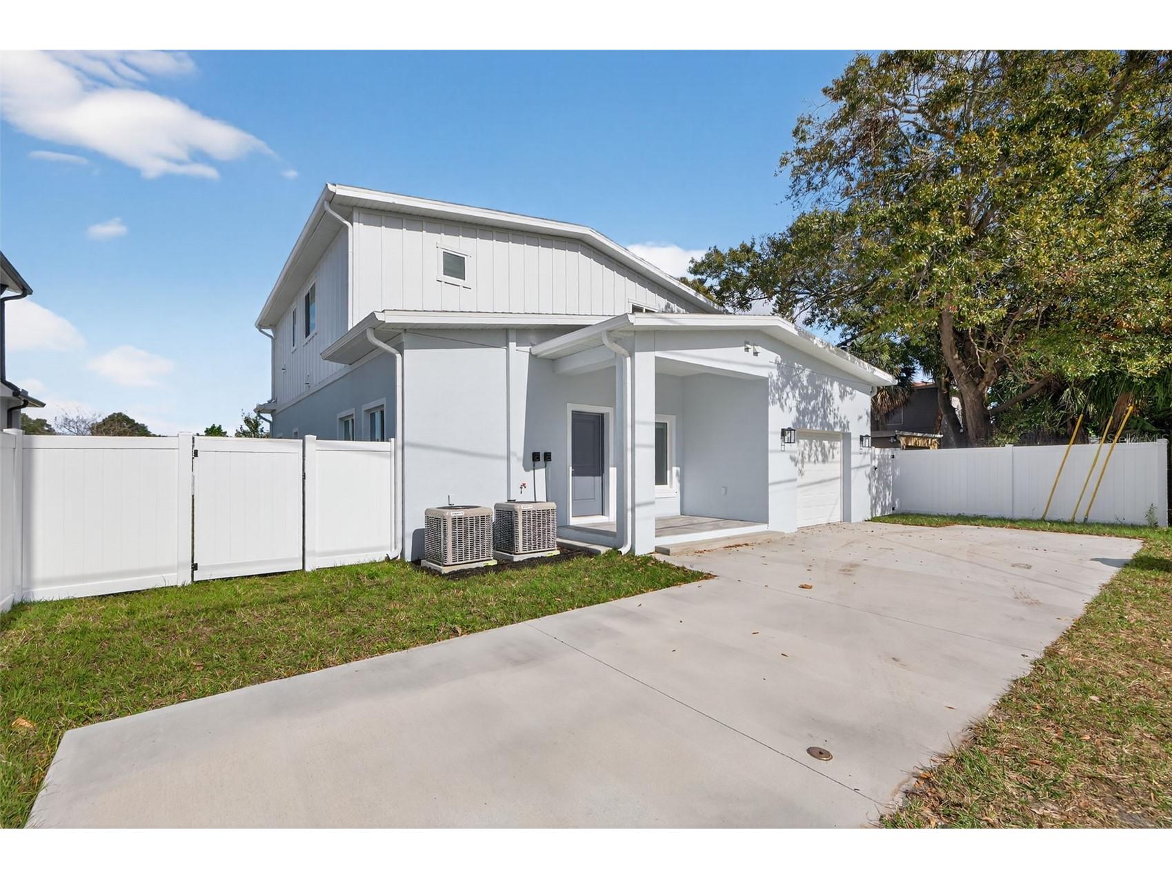2530 34th Avenue N Saint Petersburg FL 33713 TB8456899 image40