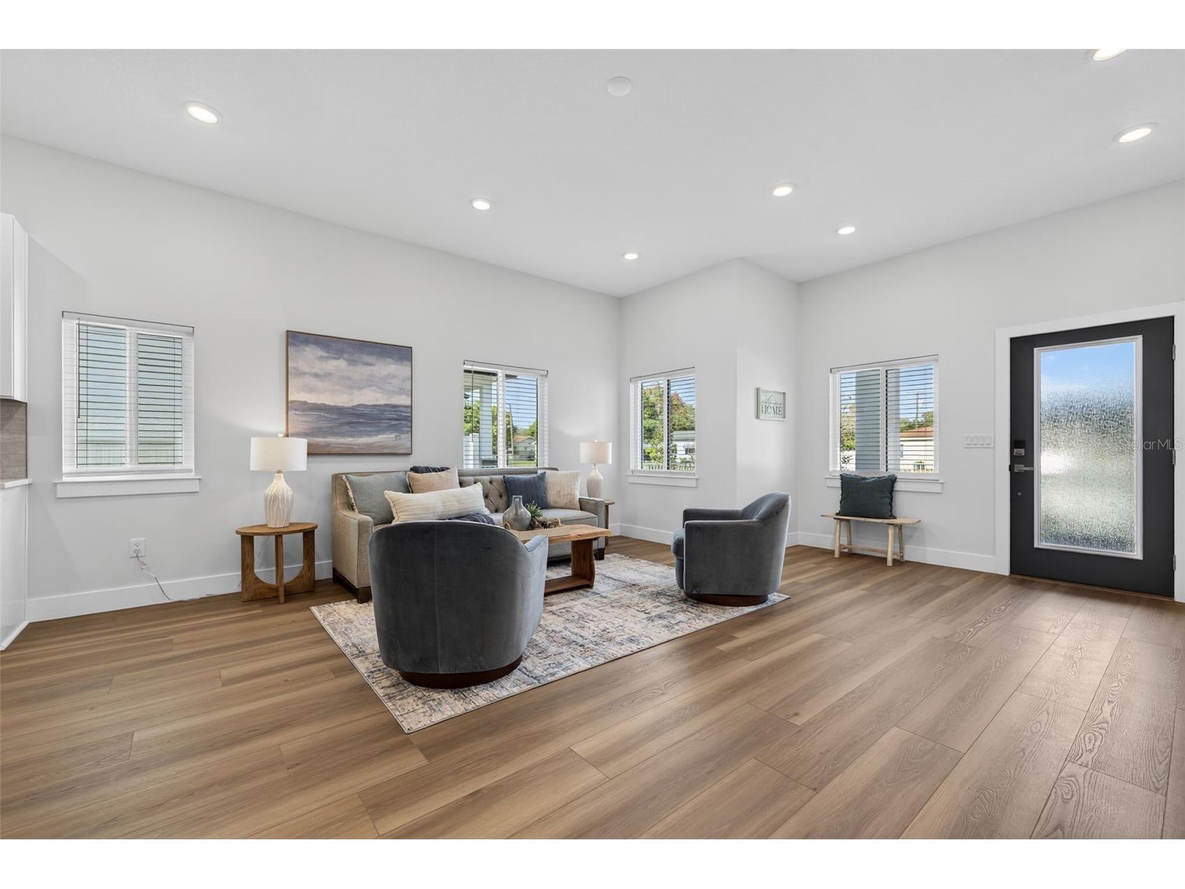 2530 34th Avenue N Saint Petersburg FL 33713 TB8456899 image6