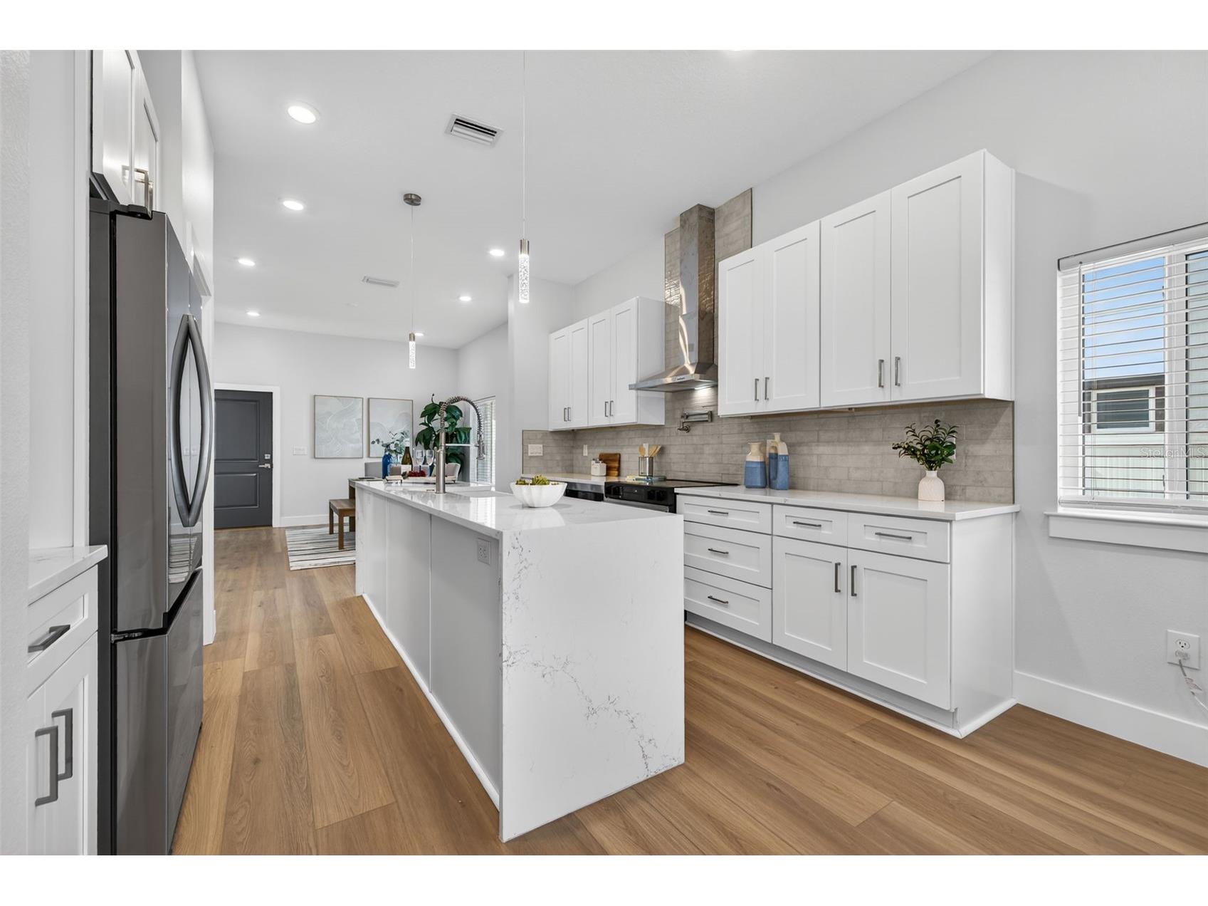 2530 34th Avenue N Saint Petersburg FL 33713 TB8456899 image9