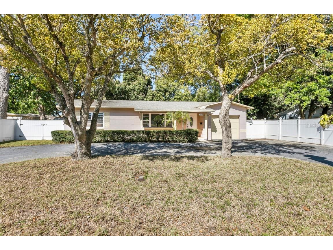 2530 49th Street N Saint Petersburg FL 33710 U8194971 image1