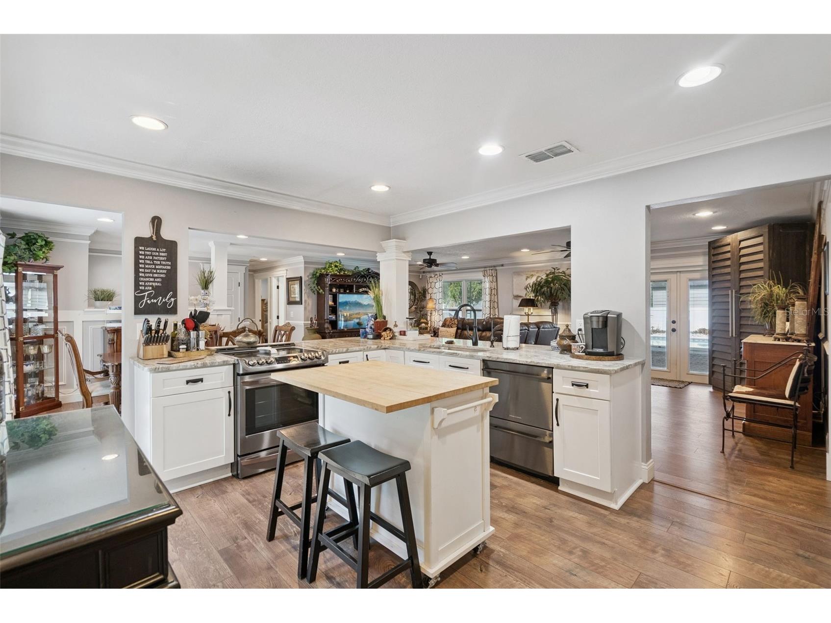 2530 E New York Avenue Deland FL 32724 - LAKE WINNEMISSETT O6411149 image19